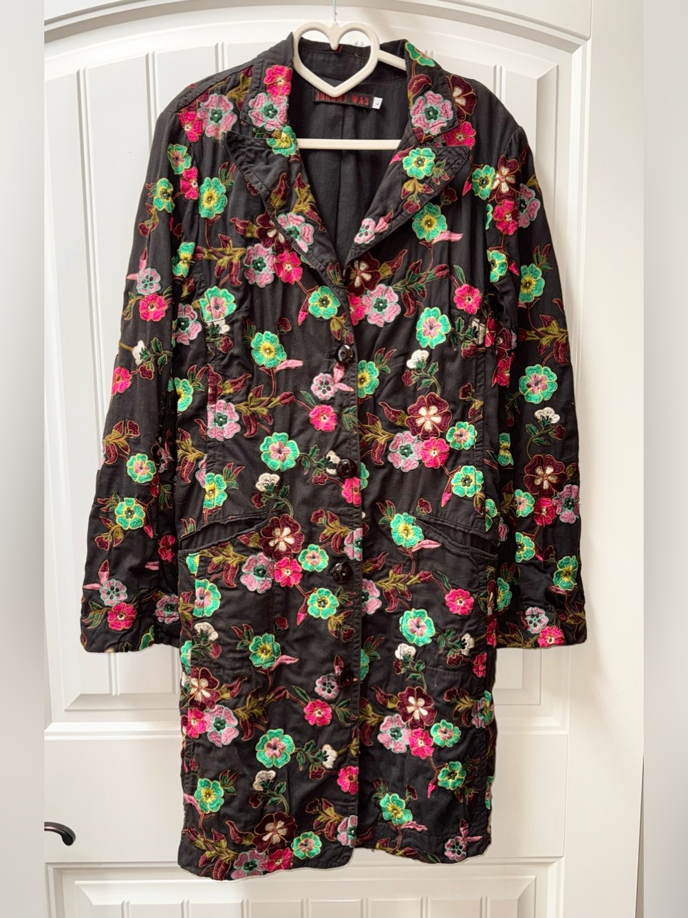 LN WOMEN MEDIUM LARGE (bust 42”) JOHNNY WAS JACKET HEAVY EMBROIDERY DARK BROWN